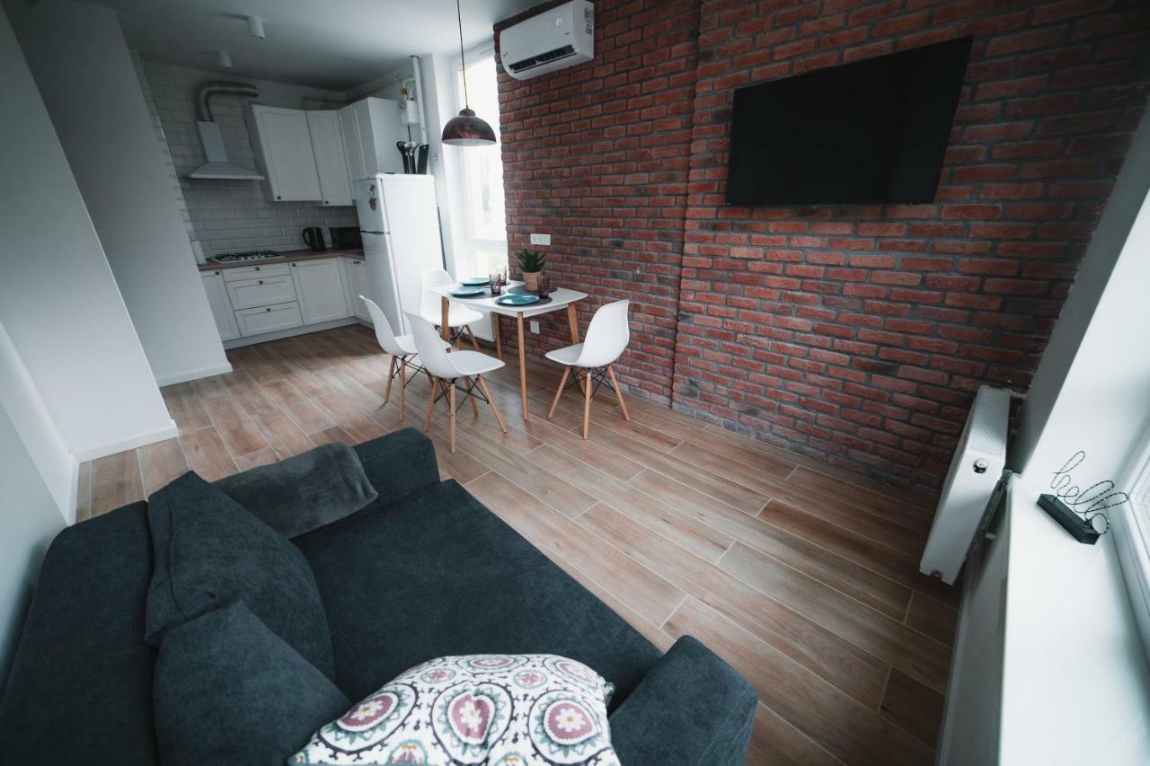 Kostjukowski Apartments Shevchenka 60 Lwów Zewnętrze zdjęcie